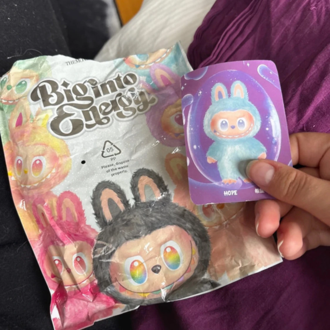 Labubu Biginto Energy Hope - 1