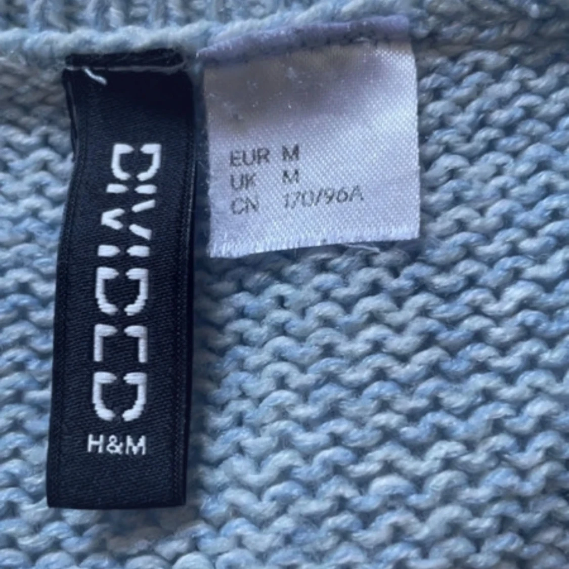 Ljusblå stickad tröja - 1