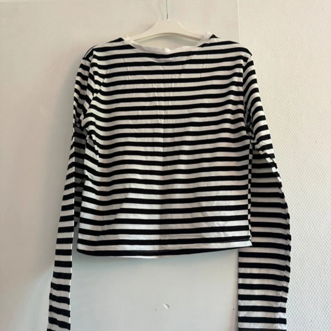 Randig långärmad tröja svart/vit M - 1