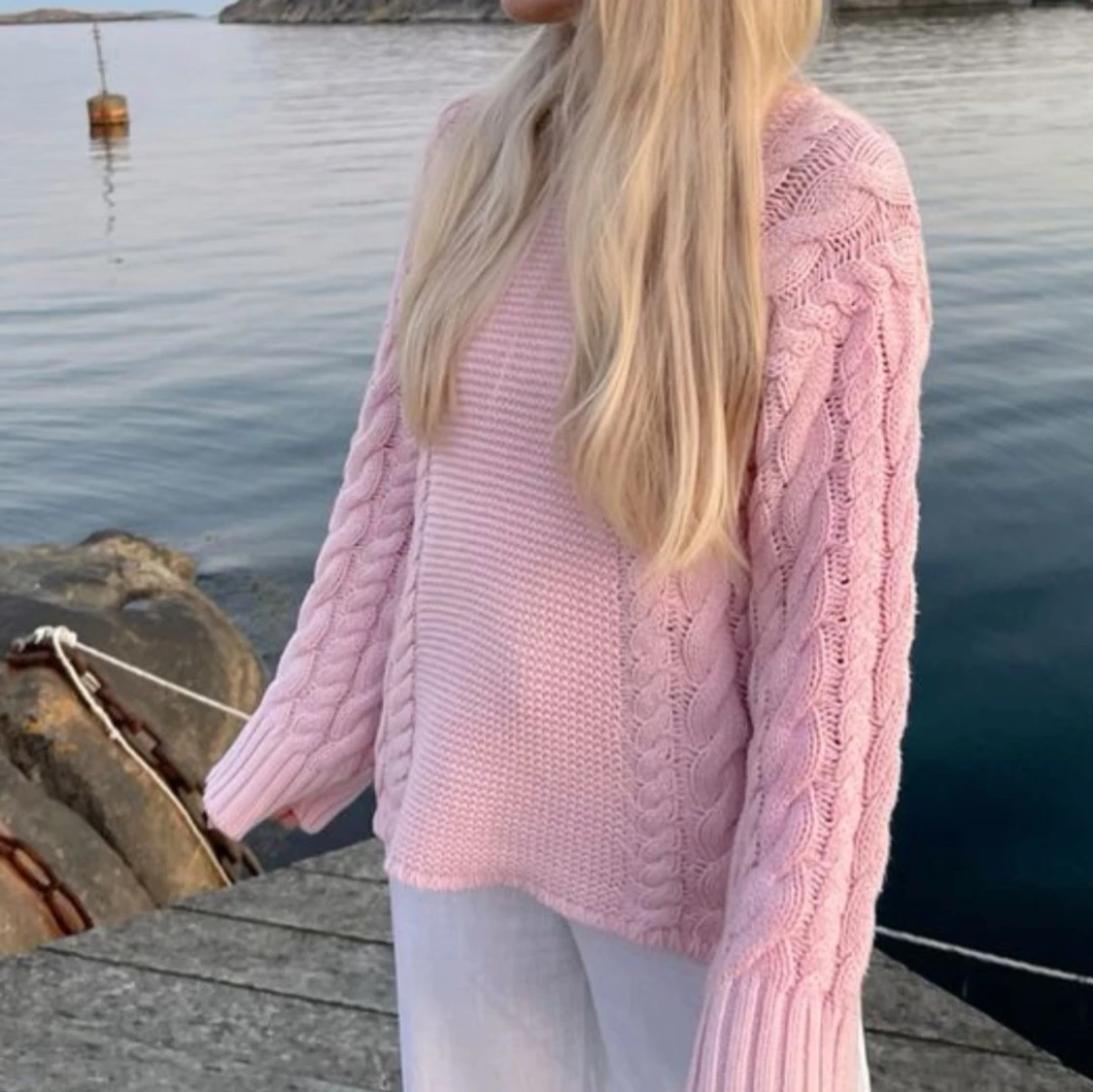 Ljusrosa stickad tröja 