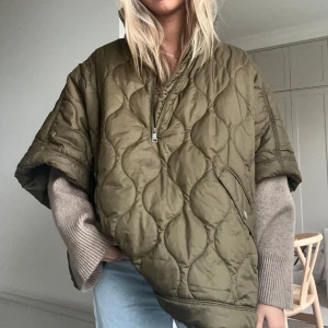 Poncho - Virala Quiltade ponchon från HM🙌🏻🩷