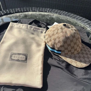 Gucci keeps - Säljer denna heta sommriga Gucci keepsen till grymt pris. I nyskick. 