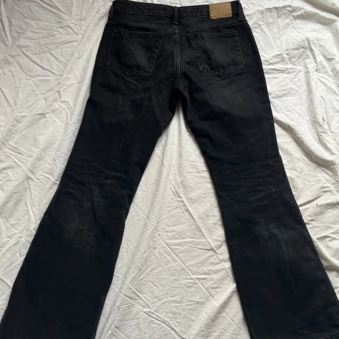 Svarta jeansbyxor från Weekday - 1