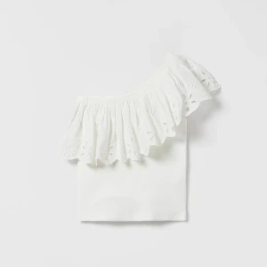 Topp Zara  - Storlek 164 passar xs/s helt ny med prislapp, nypris 139kr