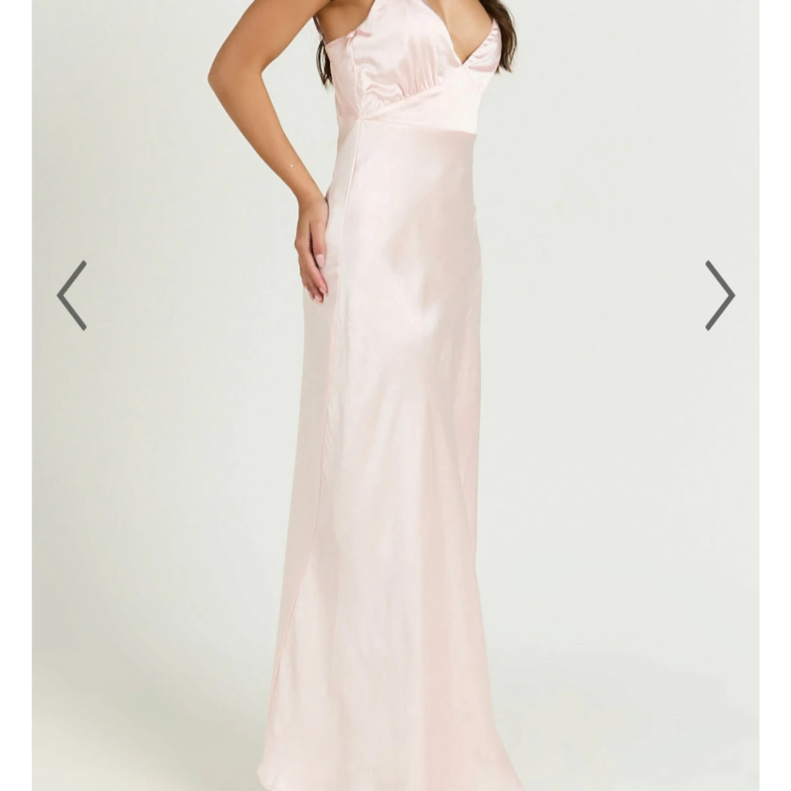 Ljusrosa långklänning i satin - 2