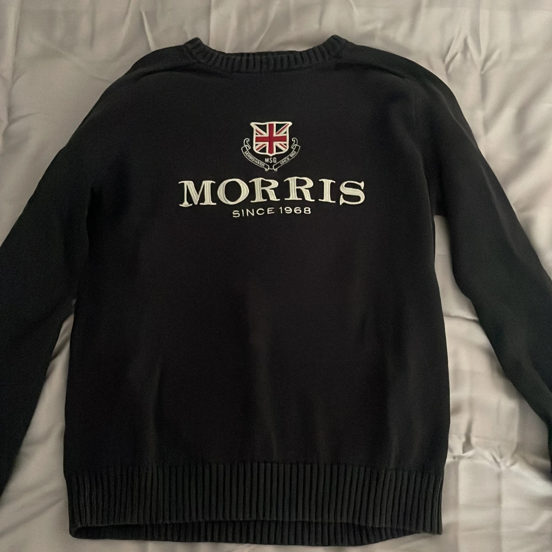 Svart stickad tröja från Morris - 1