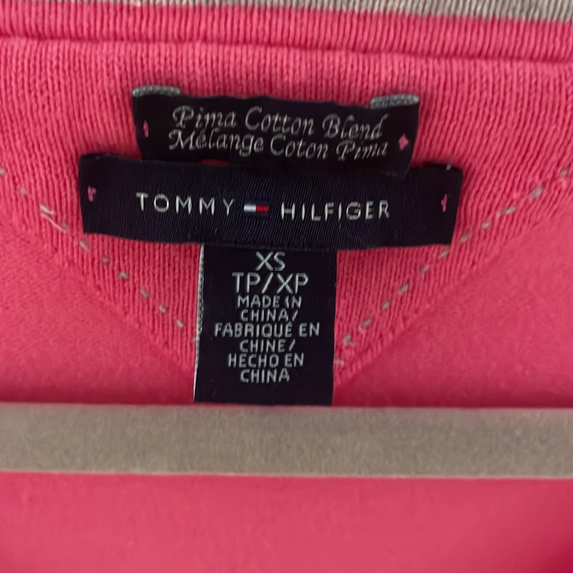 Rosa v-ringad tröja Tommy Hilfiger XS - 1