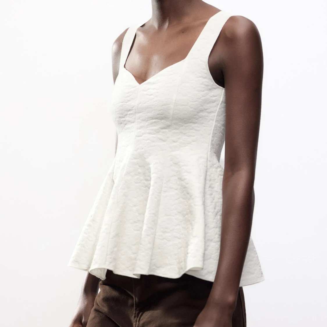 Vit strukturerad linnetopp - 1