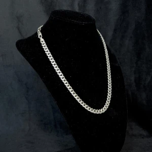Pansarlänk Halsband Äkta 925 Silver - Diamantslipad pansarlänk i äkta 925 silver, 46cm lång och 6mm bred. Väger 37.36g! Stämplad och klar.