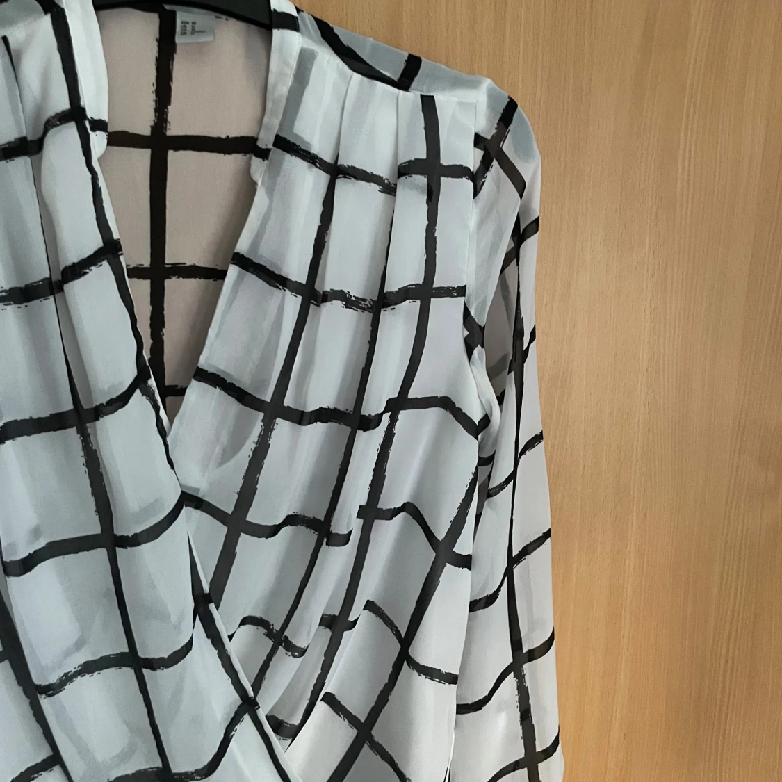 Blus vit o svart  - 2