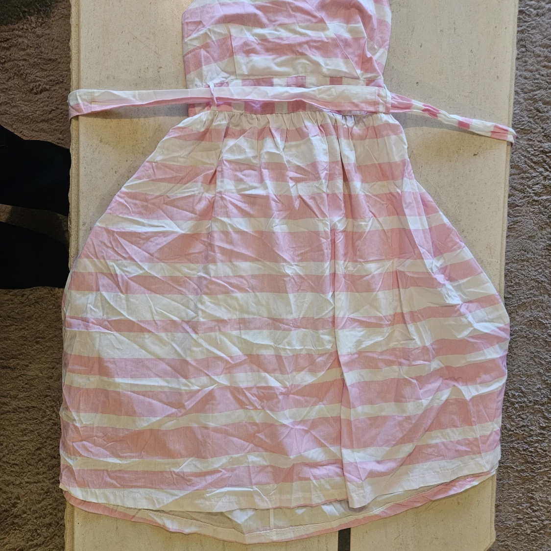 Rosa och vit randig klänning från Benis - 1