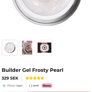 Builder Gel Frosty Pearl - Builder Gel Frosty Pearl är en nagelgel med skimrande pärlvit finish. Perfekt för att bygga upp starka och snygga naglar med en frostad look. Gelen har en krämig konsistens och appliceras enkelt med pensel för ett jämnt resultat.
