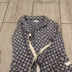 Odd molly kofta - Använd några gånger men inga defekter, i bra skick! St S