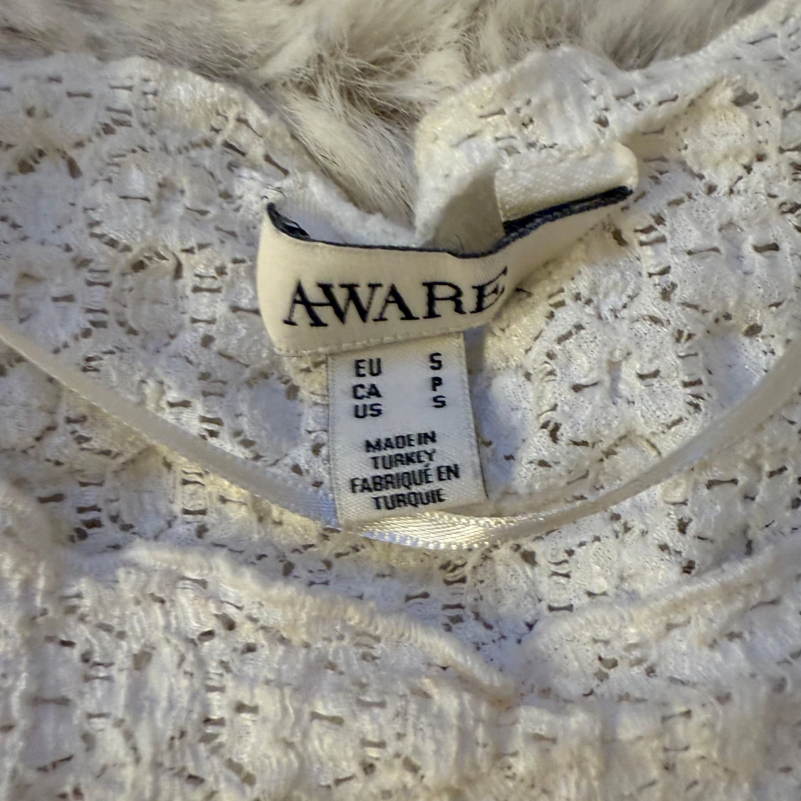 Vit spetsblus från Aware, stl S - 1