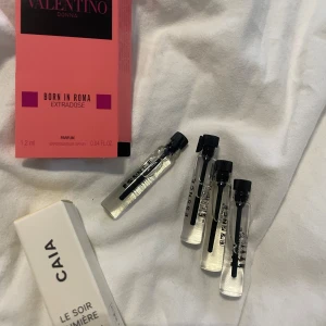 Parfymprover Valentino & CAIA - Flera parfymprover säljes: Valentino Donna Born in Roma Extradose i rosa förpackning, CAIA Le Soir Lumière samt fyra ESSNCE med dofterna milky flower, summer breeze, black velvet och delicate jasmine.