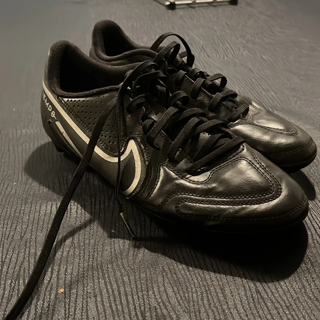 Nike Tiempo svarta fotbollsskor - 1