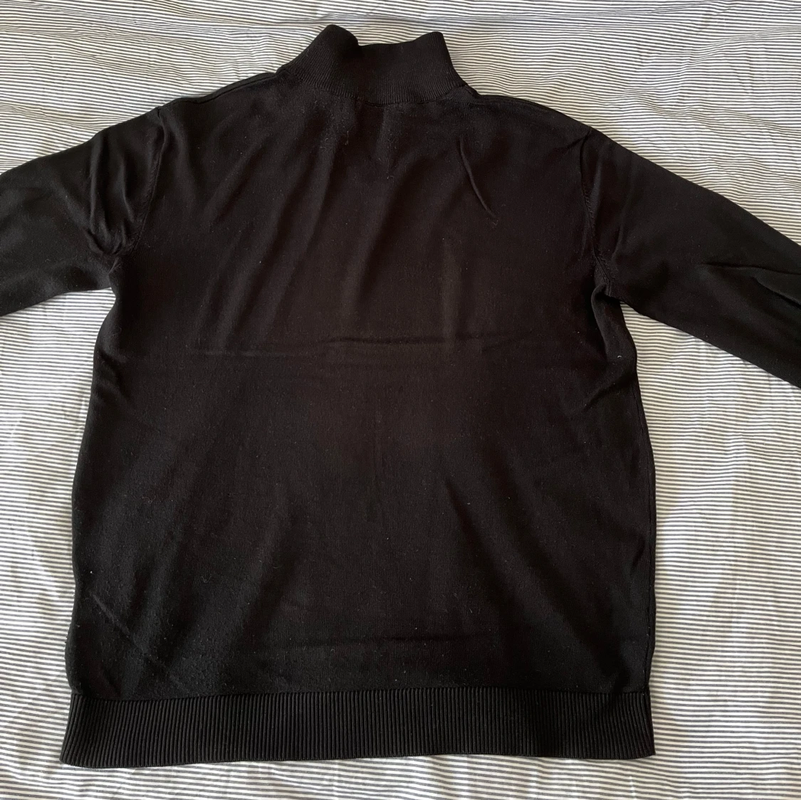 Svart halvzip tröja från 157 - 2