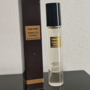 Tom Ford Tobacco Vanille perfume - Tom Ford Tobacco Vanille perfume. 33ml New! Small white dot on the front of the box.  [❗📦 DELIVERY INFORMATION: I am able to ship with Instabox on Fridays only, since I dont have one near me! Postnord I can ship with everyday.]