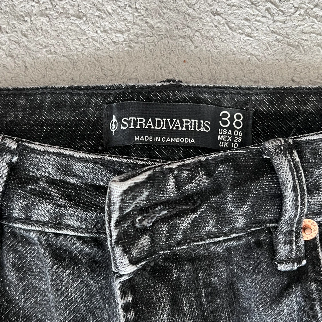 Svarta wide jeans från Stradivarius - 1