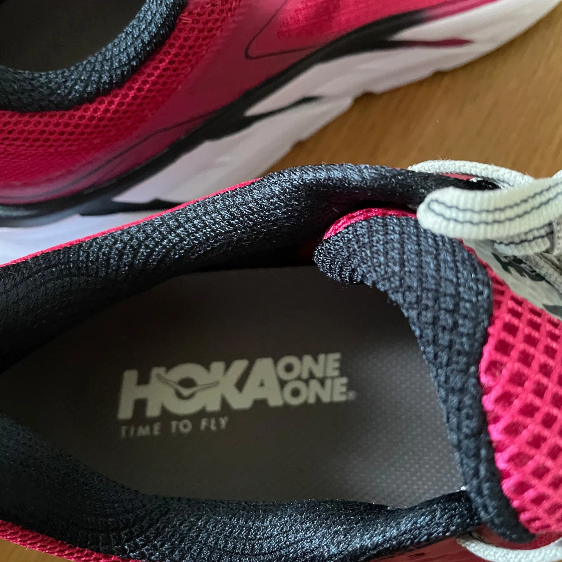 Rosa löparskor från Hoka One One - 4