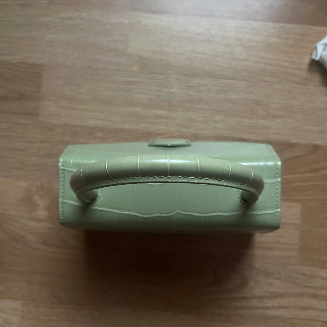 Ljusgrön handväska med krokodil mönster - 2