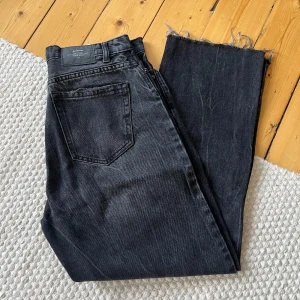 Jeans - Använda men bra skick!