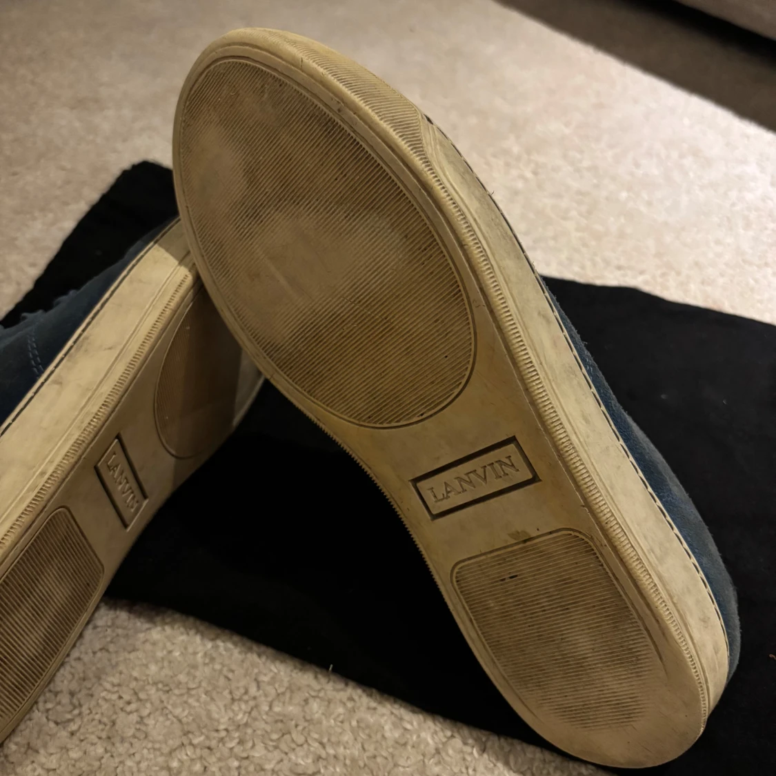 Lanvins  - 4