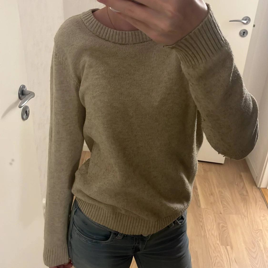 Beige stickad tröja från Vila