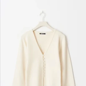 SÖKER!!! - om någon har denna topp och vill sälja den så skriv till mig 