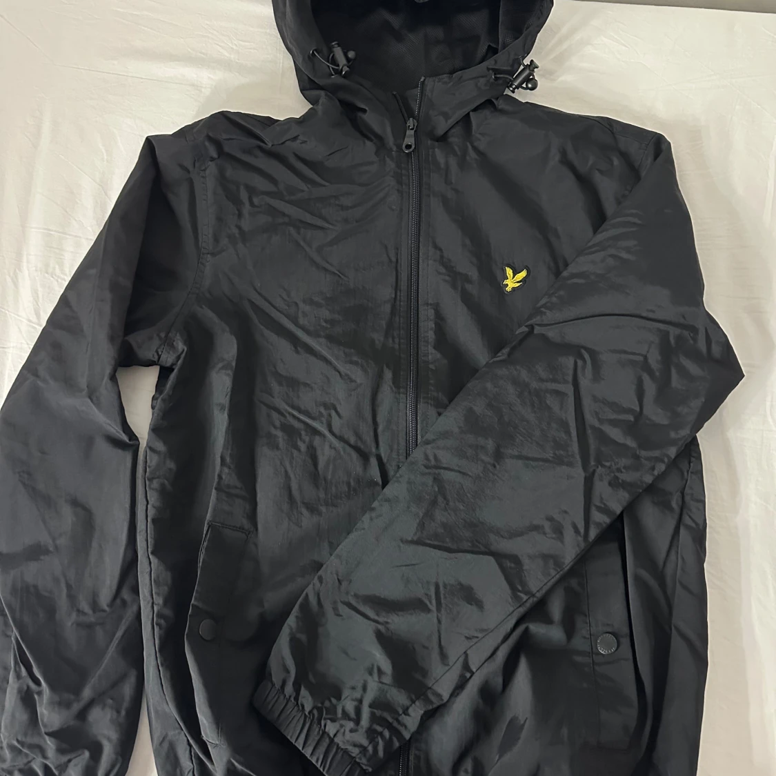 Svart vindjacka från Lyle & Scott