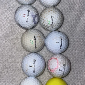 TaylorMade golfbollar 10 pack - .