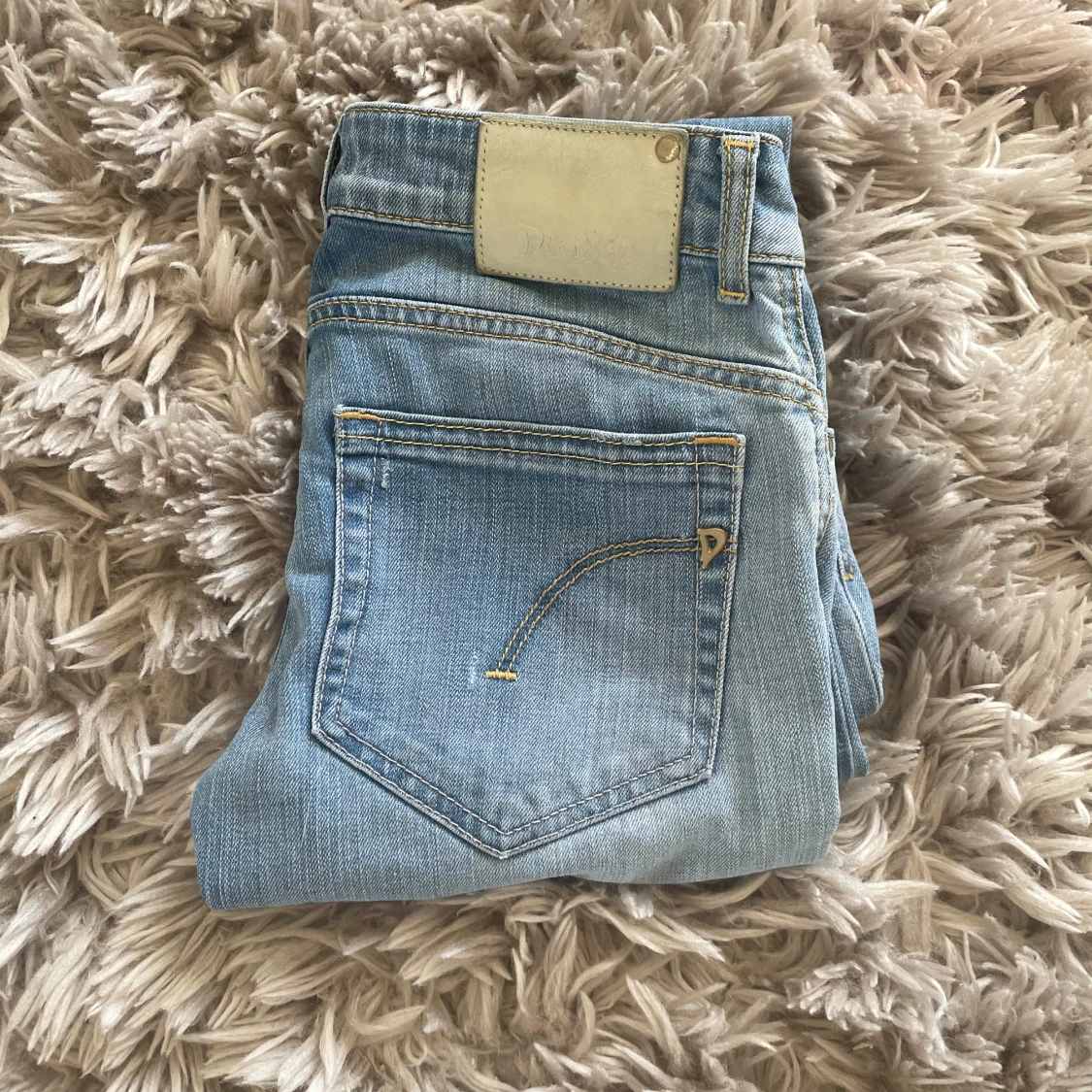 Blå jeans från Tiger of Sweden - 1