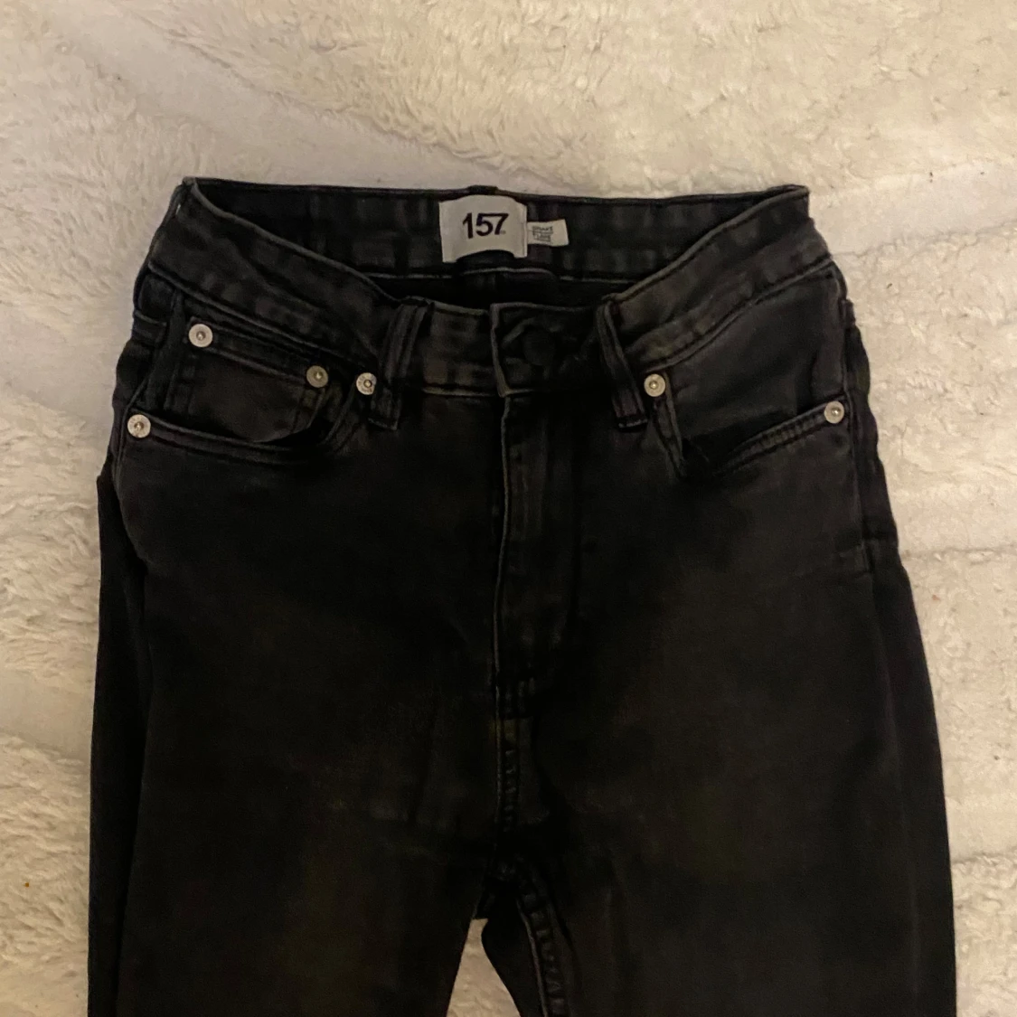 Svarta flare jeans från 157, stl S - 1