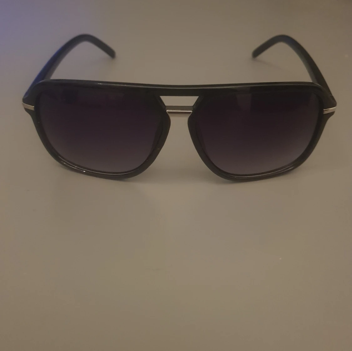 Svarta pilotbågar solglasögon - 2