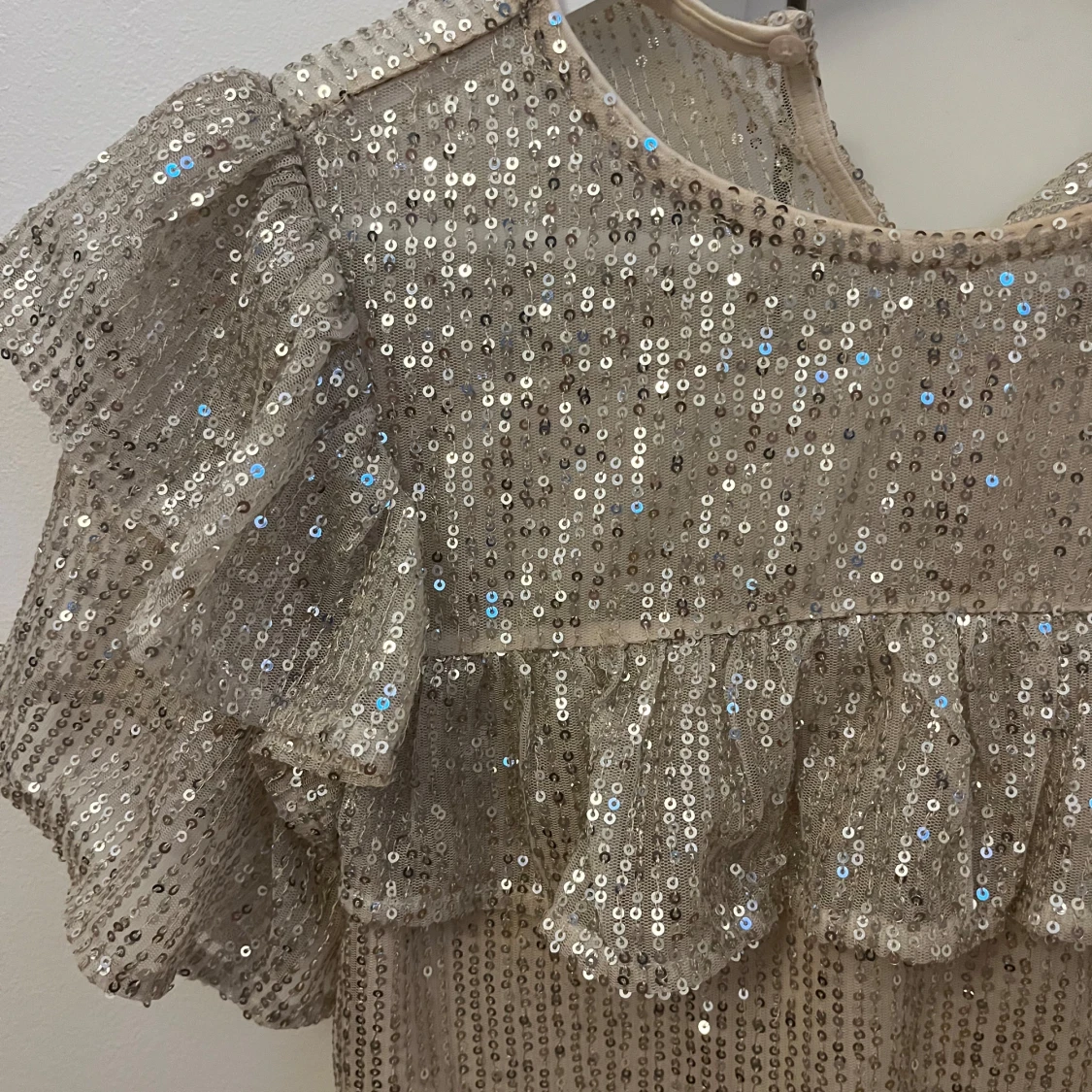  glittrig topp från Lindex - 1