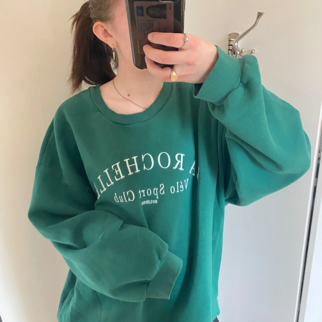 Grön sweatshirt med tryck