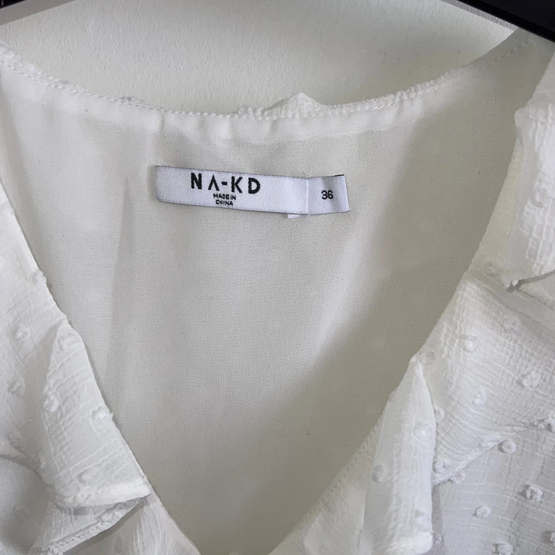 Spets tröja från NA-KD.  - 92