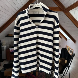 These glory days half zip  - Volts egna märke i fint skick inga skavanker osv. Storlek M