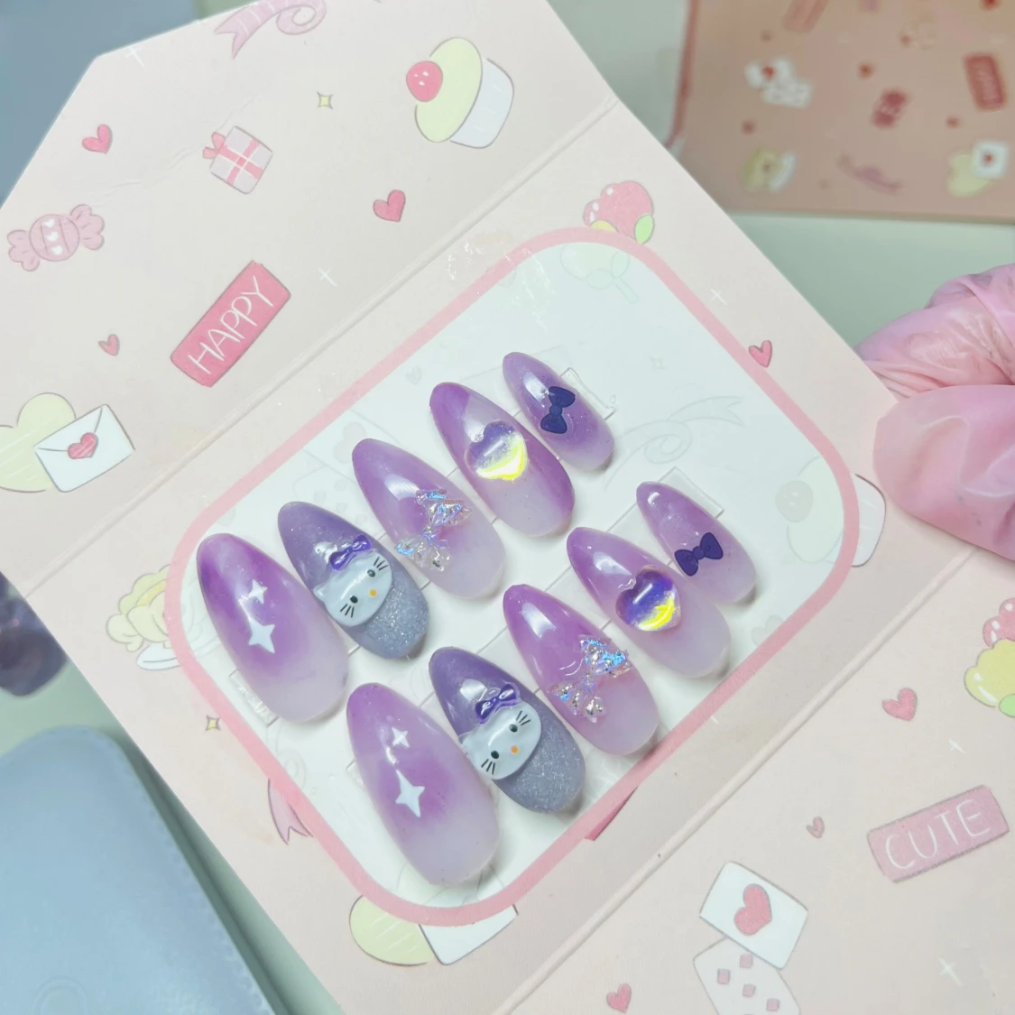 Lila press-on naglar med Hello Kitty - 2