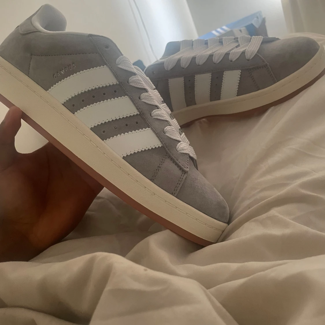 Adidas Campus grå mocka sneakers