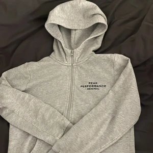 peak kofta - ha nå små svarta fläckar som man ser på sista bilden💘