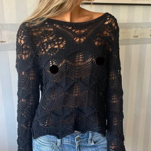 Ihålig stickad tröja  - Superfin använd en gång!