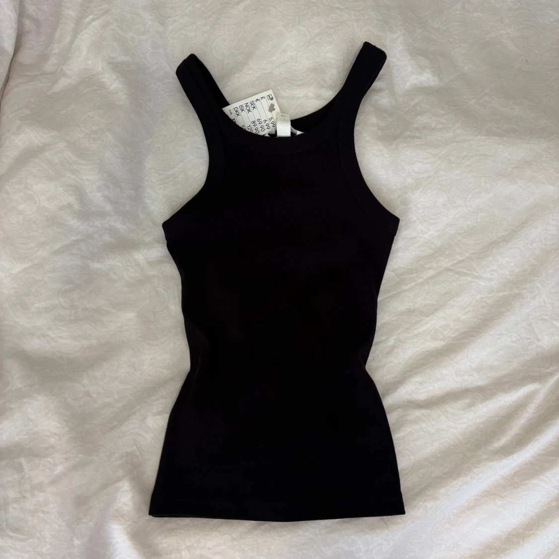 Snygg svart ribbad topp - 1