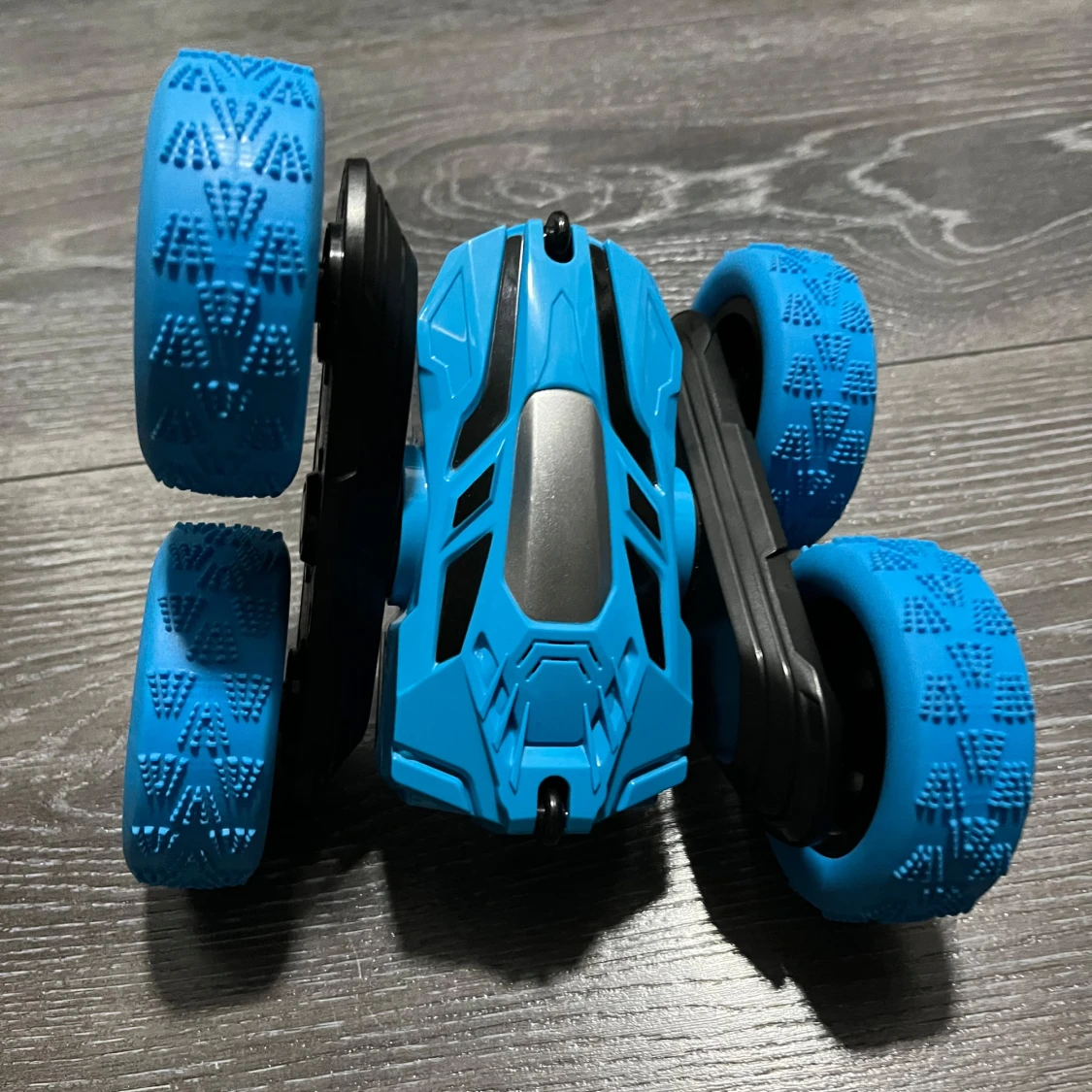 Blå leksaksbil  - 1