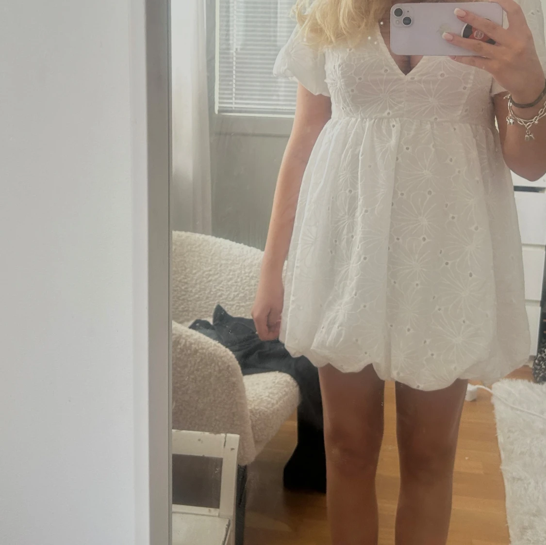 Vit kort klänning med puffärm!!! - 2