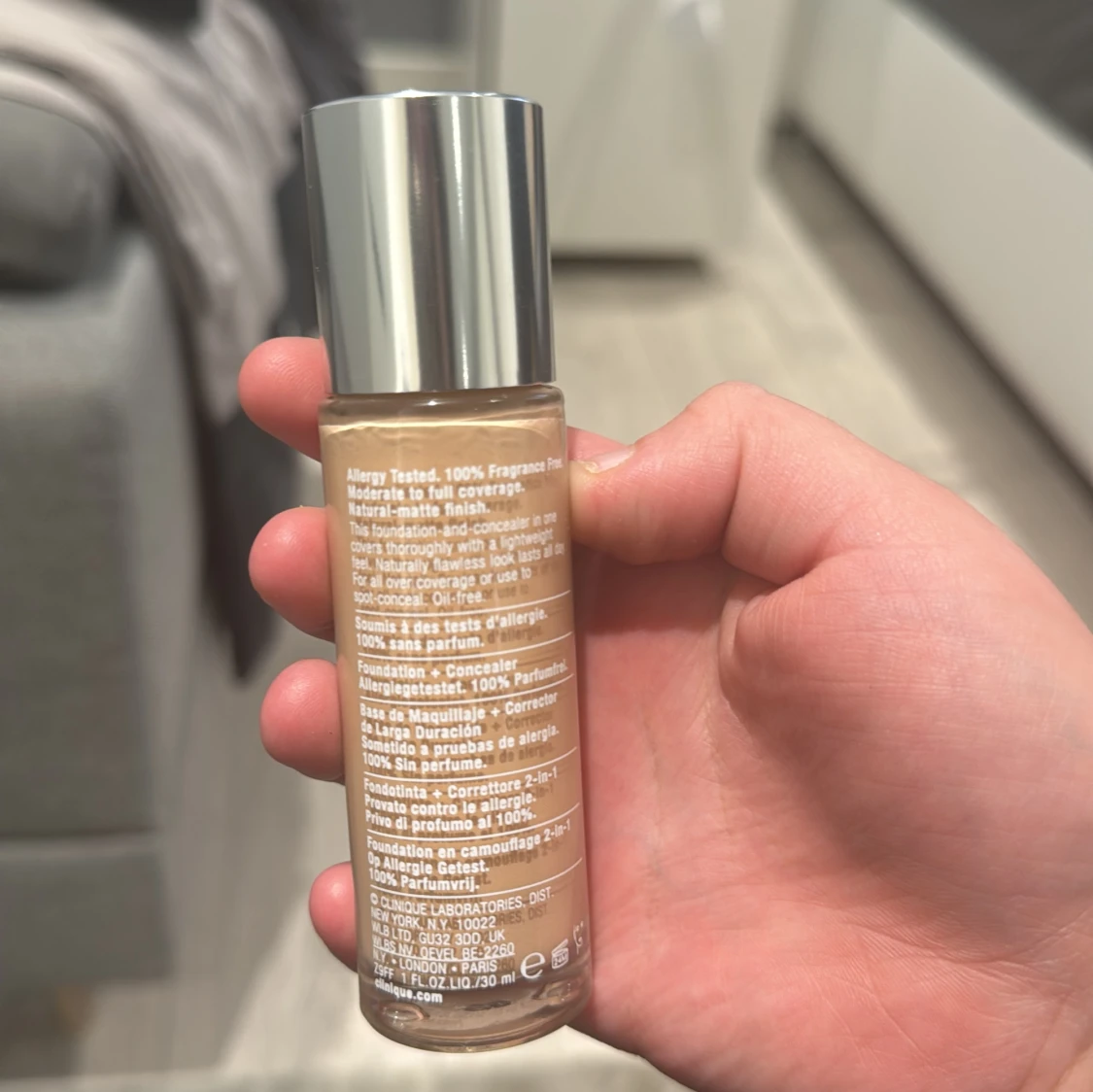 Clinique Beyond Perfecting Foundation + Concealer - 1