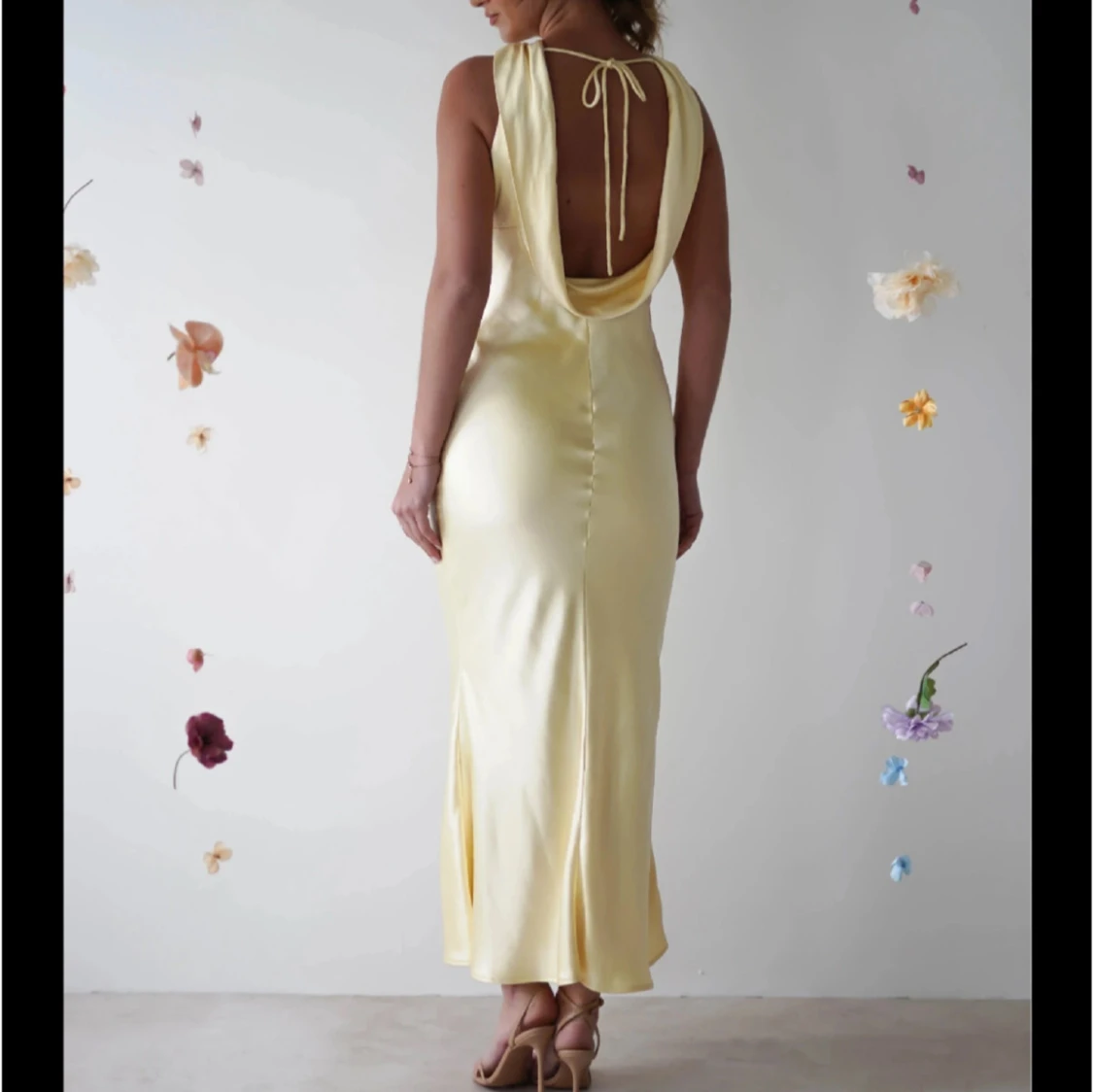 Citron gul klänning från Oh Hello Clothing  - 1