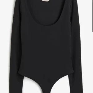 Slutsåld Stringbody! - Säljer denna helt nya slutsålda stringbodyn! Aldrig använd och har prislapp kvar! Hör av er om ni har några frågor!💗