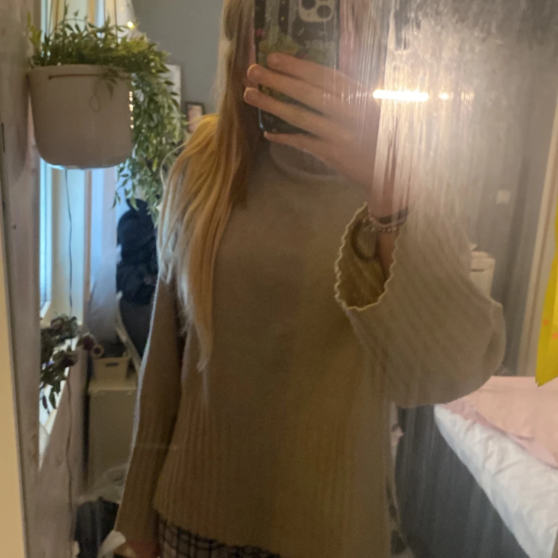 beige stickad ⭐️