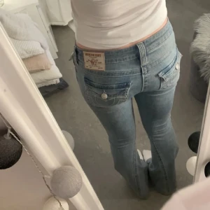 True religion jeans - Snygga ljusblå jeans från True Religion . Knappt använda men i bra skick skriv vid frågor 